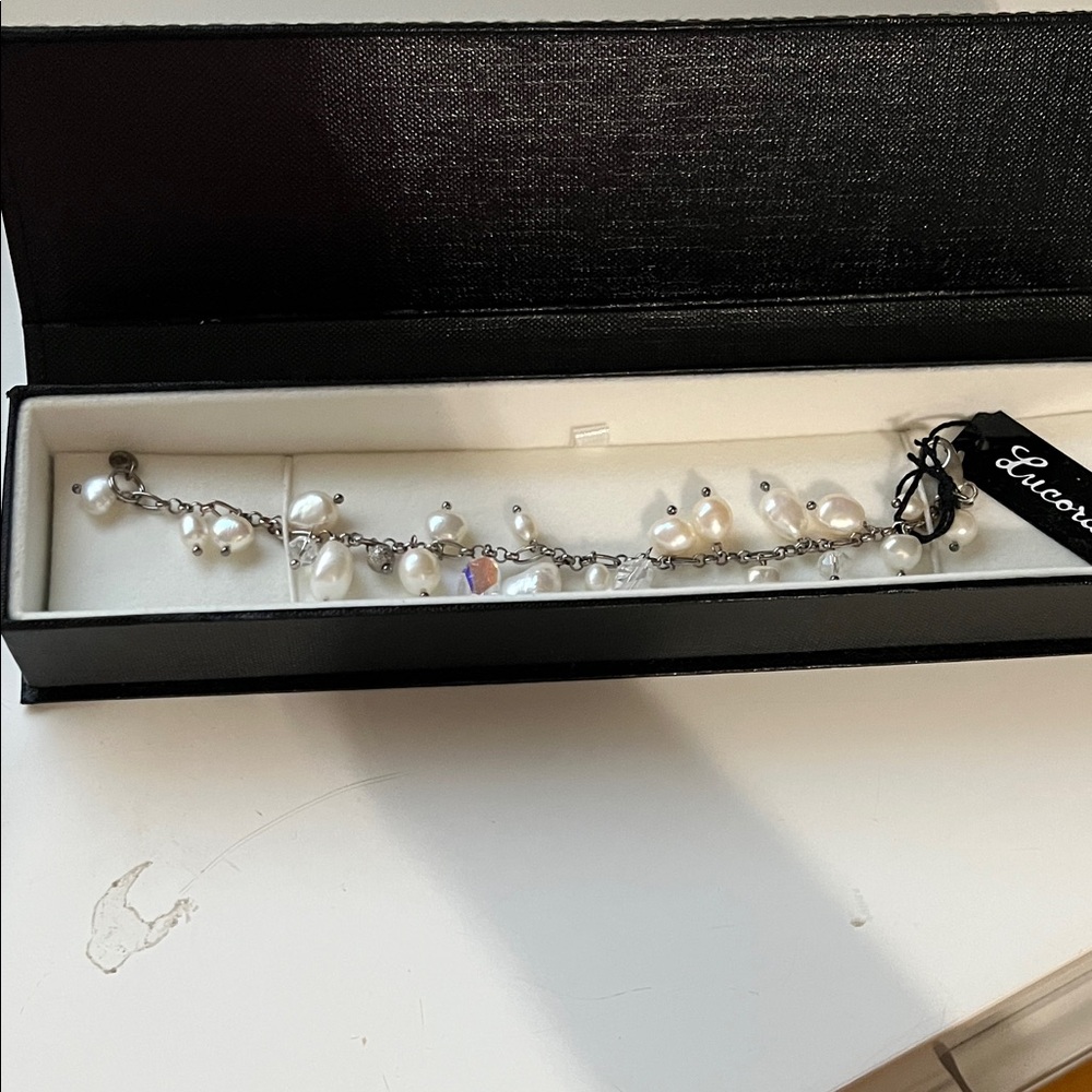 LUCORAL Silver and Pearl Charm Bracelet